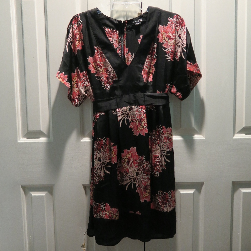 Forever 21 floral kimono dress